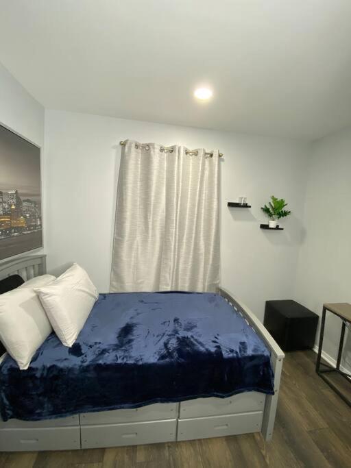 Modern 3Bed 2Bath Ranch With Diy Art Porch 3Tvs And Huge Front Yard To Enjoy! Βίλα Calumet City Εξωτερικό φωτογραφία
